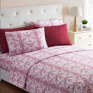 Anemone Jeweled Paisley6Piece Microfiber Sheet Set